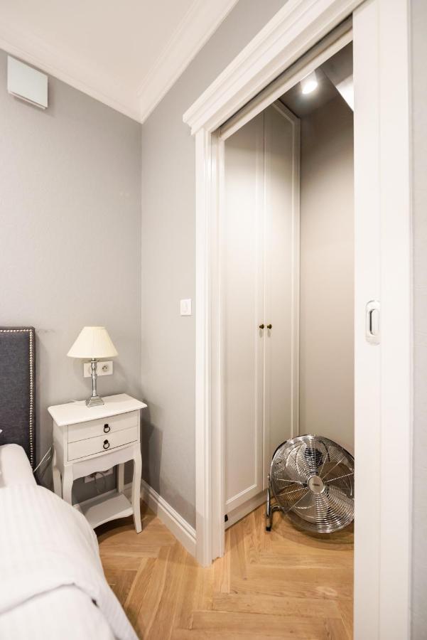 Lovely Apartment In The Heart Of وارسو المظهر الخارجي الصورة