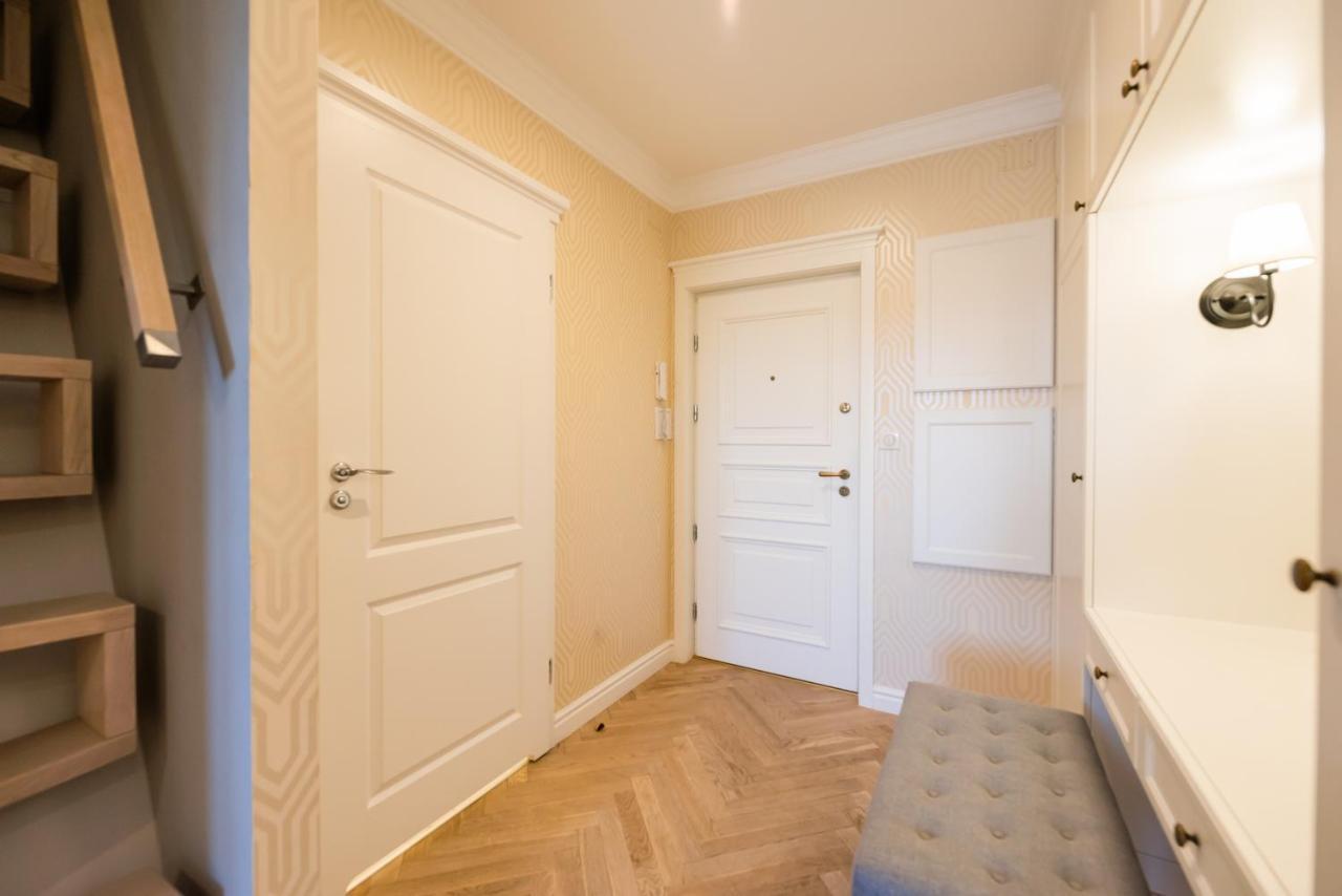 Lovely Apartment In The Heart Of وارسو المظهر الخارجي الصورة