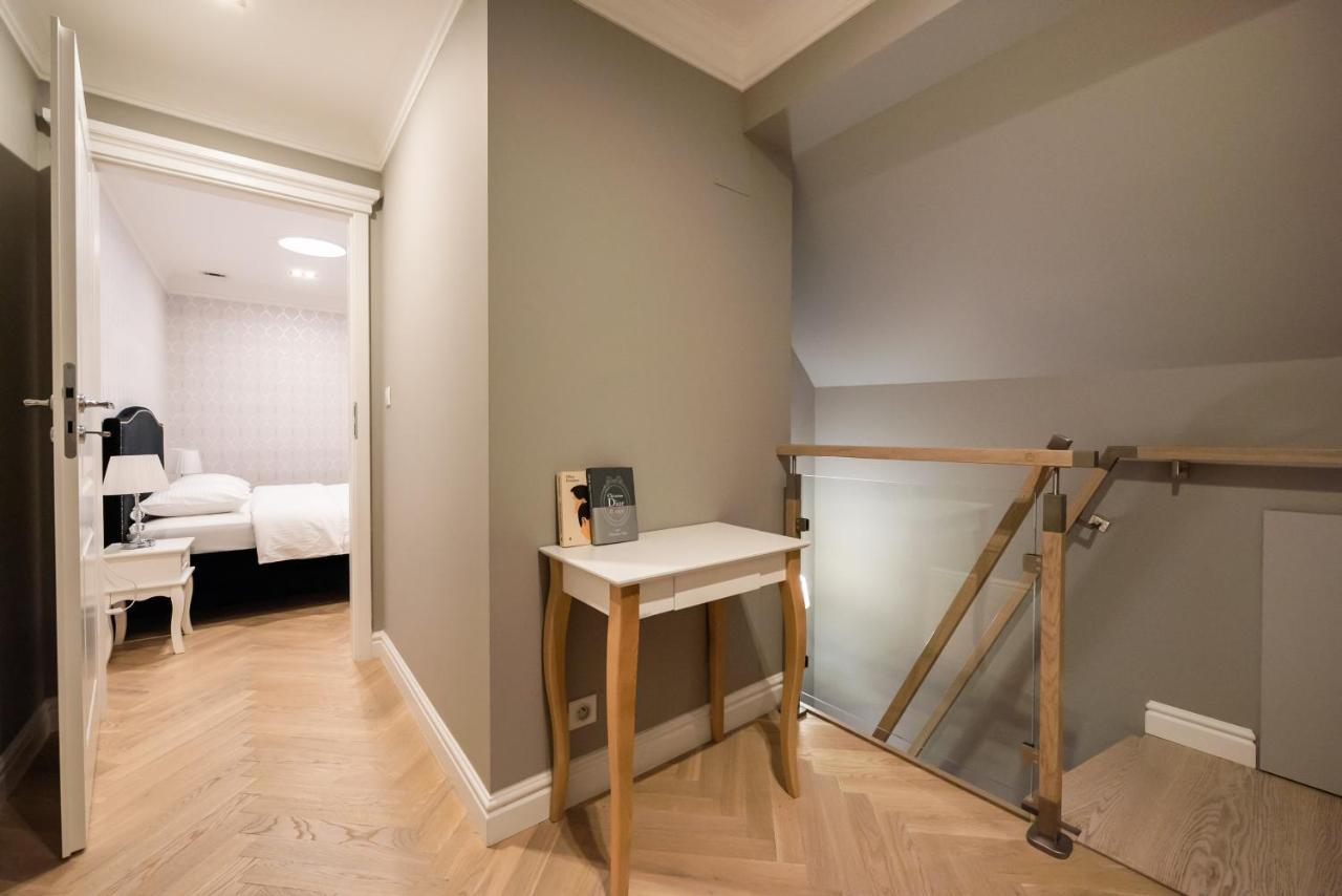 Lovely Apartment In The Heart Of وارسو المظهر الخارجي الصورة